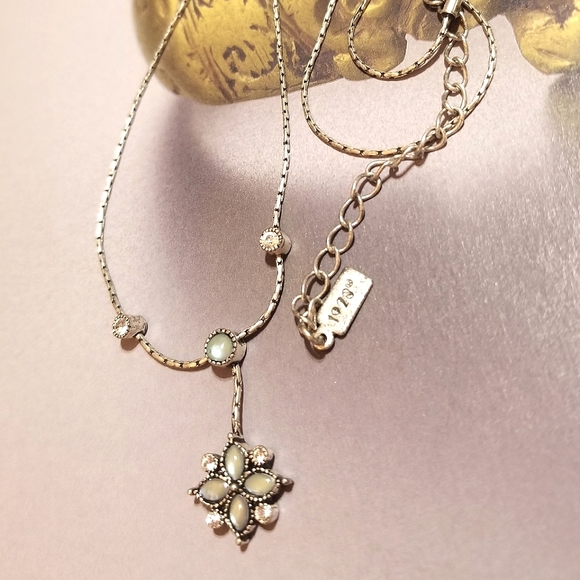 VTG 1928 Minimalist Victorian Inspired Flower drop Necklace - Picture 5 of 7